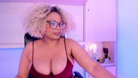 T A M M Y  online show from 08-09-26, 04:17