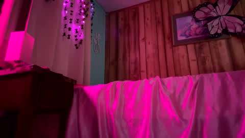 Snapshot of tanabelle56 chatting on 03-12-26, 06:19 tanabelle56 online show from 03-12-26, 06:19