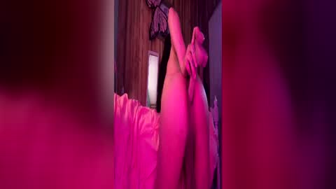 Snapshot of tanabelle56 chatting on 06-19-26, 06:40 tanabelle56 online show from 06-19-26, 06:40