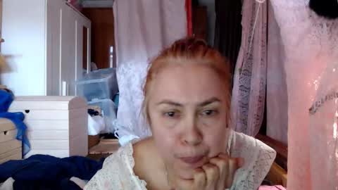 Milena online show from 04-13-26, 05:35