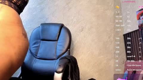 Tanisha online show from 05-18-26, 04:07