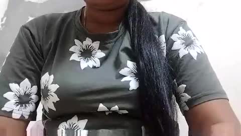 Snapshot of taniya_roy4628 chatting on 04-20-26, 02:25 taniya_roy4628 online show from 04-20-26, 02:25