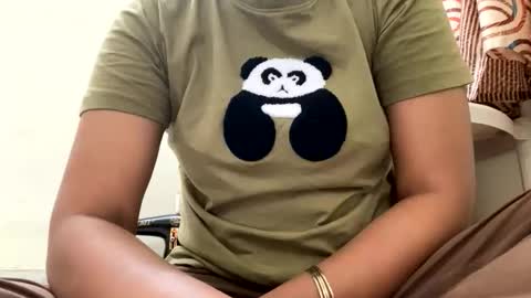 Snapshot of taniya_roy4628 chatting on 05-27-26, 02:41 taniya_roy4628 online show from 05-27-26, 02:41