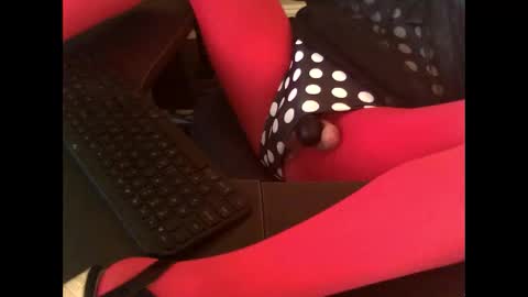 Snapshot of tanyacoxxx chatting on 12-22-25, 03:42 Tanya coxxx online show from 12-22-25, 03:42