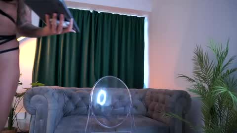 Elliot online show from 05-11-26, 08:53
