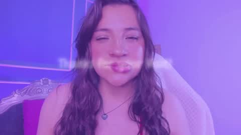 Snapshot of tarataylorr chatting on 04-09-26, 02:44 Tara online show from 04-09-26, 02:44