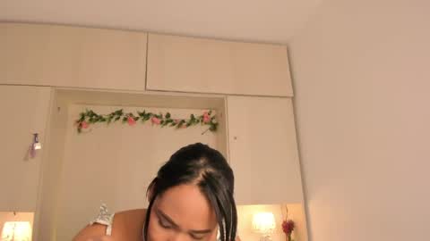  T A R A  online show from 04-17-26, 04:37