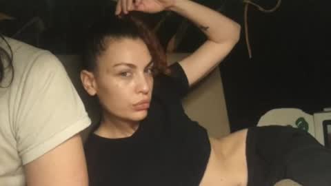 T  J   online show from 03-03-25, 07:43