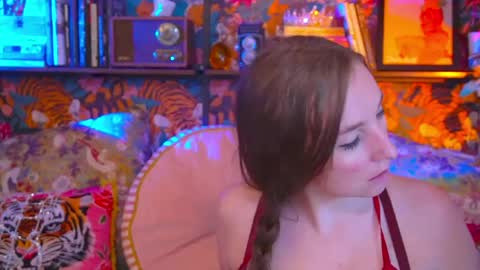 Vivian  Clark online show from 05-30-26, 12:13