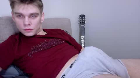 Snapshot of tasteithorny chatting on 04-22-26, 01:08 tasteithorny online show from 04-22-26, 01:08
