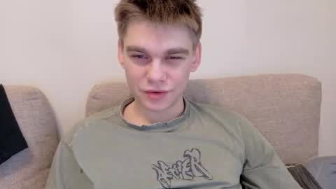 Snapshot of tasteithorny chatting on 04-27-26, 05:16 tasteithorny online show from 04-27-26, 05:16