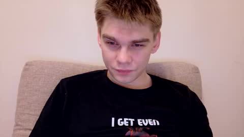 Snapshot of tasteithorny chatting on 05-01-26, 01:10 tasteithorny online show from 05-01-26, 01:10