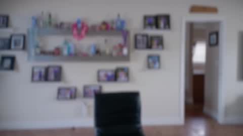 veronicabrian online show from 05-01-26, 05:06