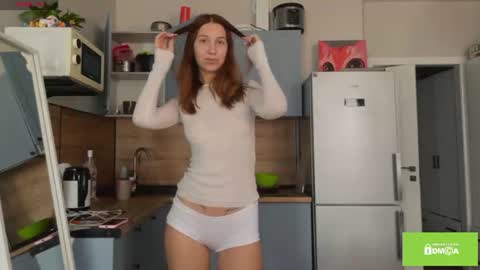 Snapshot of tastyvinni chatting on 07-11-26, 12:30 Veni online show from 07-11-26, 12:30
