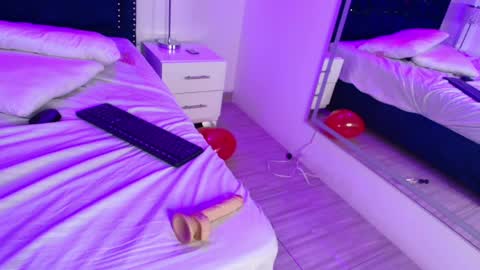 tata_and_michi online show from 02-15-25, 06:33