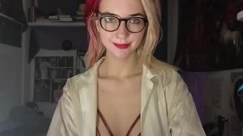 Snapshot of tatianaromanova chatting on 02-08-26, 10:35 Tatiana online show from 02-08-26, 10:35