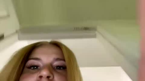Tattedlilmama online show from 07-08-26, 03:27
