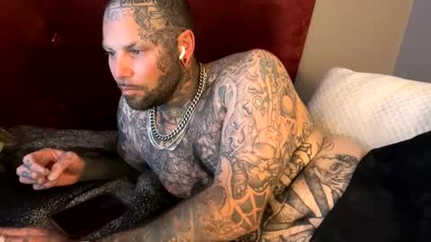 Snapshot of tattoo23inky chatting on 05-24-26, 07:57 inky online show from 05-24-26, 07:57