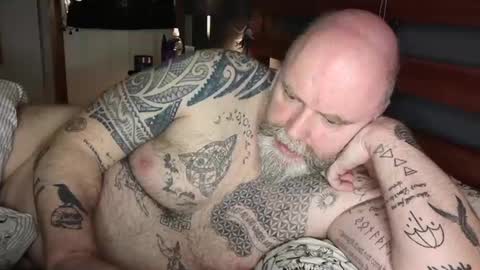 Tattooeddilf 01 online show from 01-01-25, 04:39