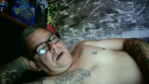 Snapshot of tatts4tits chatting on 06-15-26, 01:19 dave online show from 06-15-26, 01:19