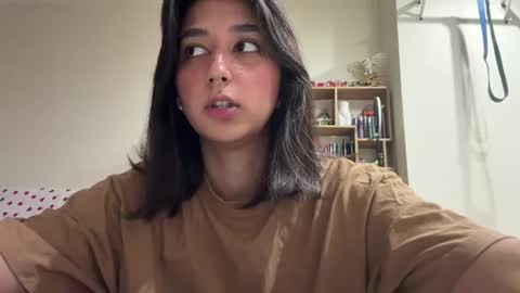 Snapshot of tawnyamartinek chatting on 06-18-26, 07:08 Riza online show from 06-18-26, 07:08