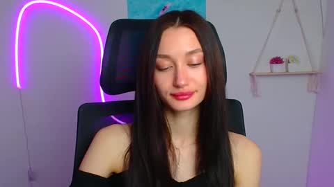 Taya online show from 04-15-26, 05:47