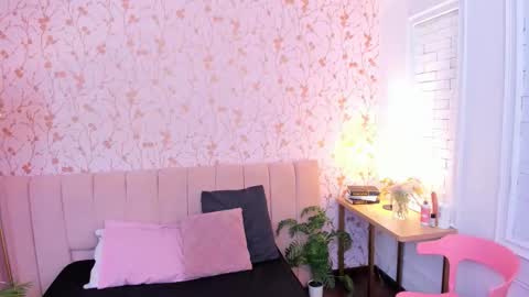 Taylor Bennet online show from 03-06-26, 12:01