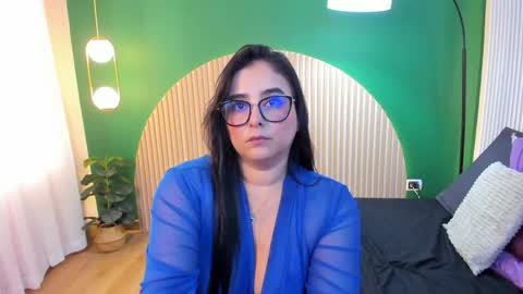 Taylor Bennet online show from 03-25-26, 08:04