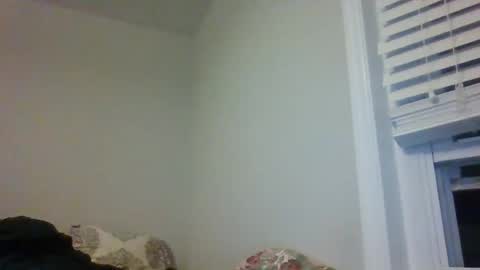 Snapshot of taylorslay chatting on 12-20-25, 04:30 taylorslay online show from 12-20-25, 04:30