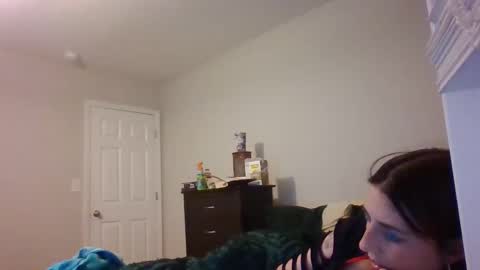 Snapshot of taylorslay chatting on 01-12-26, 03:23 taylorslay online show from 01-12-26, 03:23