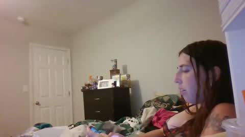 Snapshot of taylorslay chatting on 04-18-26, 12:25 taylorslay online show from 04-18-26, 12:25