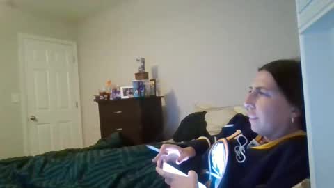 Snapshot of taylorslay chatting on 05-19-26, 01:56 taylorslay online show from 05-19-26, 01:56