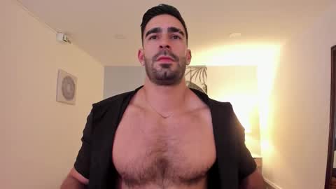 Snapshot of tbastian chatting on 12-19-25, 08:38 BASTIAN online show from 12-19-25, 08:38