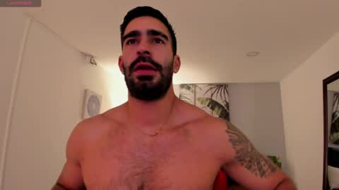 Snapshot of tbastian chatting on 03-31-26, 09:48 BASTIAN online show from 03-31-26, 09:48