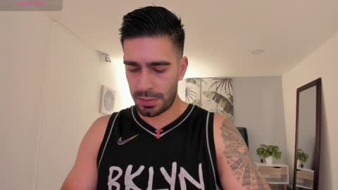 Snapshot of tbastian chatting on 04-10-26, 08:13 BASTIAN online show from 04-10-26, 08:13