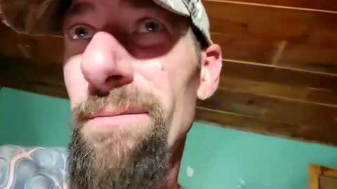 Snapshot of tdave486 chatting on 05-17-26, 12:19 tdave486 online show from 05-17-26, 12:19