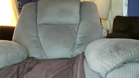 Snapshot of tdave486 chatting on 05-26-26, 02:35 tdave486 online show from 05-26-26, 02:35