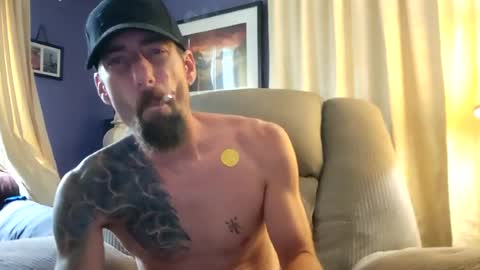 Snapshot of tdave486 chatting on 06-18-26, 01:04 tdave486 online show from 06-18-26, 01:04