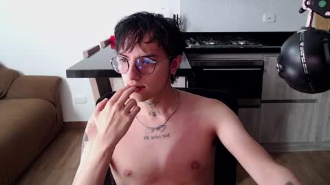 Snapshot of te0__0 chatting on 04-14-26, 01:50 Teo independent model online show from 04-14-26, 01:50