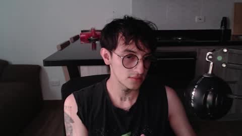 Snapshot of te0__0 chatting on 04-24-26, 11:45 Teo independent model online show from 04-24-26, 11:45