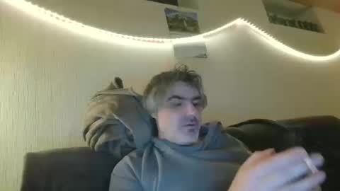 Snapshot of teeforyou chatting on 03-12-26, 07:09 Peter online show from 03-12-26, 07:09