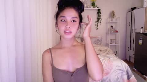 temptessa20 online show from 11-10-25, 06:56