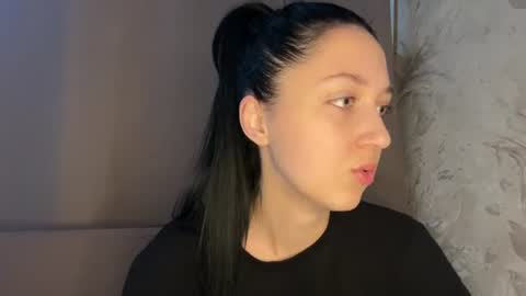Snapshot of temptingvision chatting on 06-21-26, 11:35 temptingvision online show from 06-21-26, 11:35