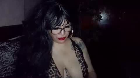 talia i m  french girl online show from 04-19-26, 11:31