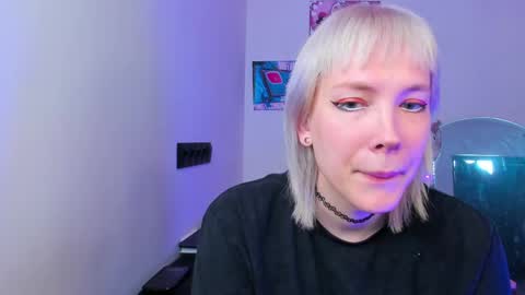 Kira online show from 05-17-26, 04:10
