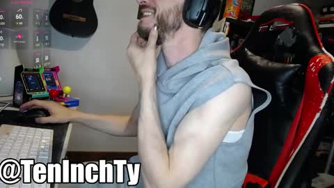 Snapshot of teninchty chatting on 05-17-26, 04:10 Ty online show from 05-17-26, 04:10