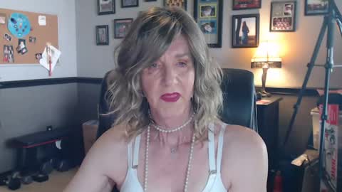 terilee59 online show from 05-19-26, 12:05