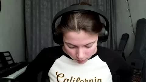 Anny Simpson online show from 03-10-26, 06:29