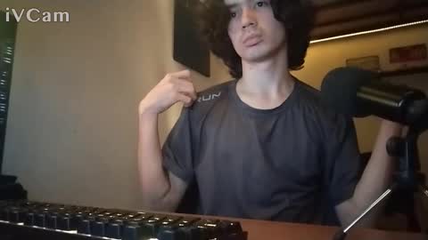 Snapshot of tf023 chatting on 09-28-25, 03:01 tf023 online show from 09-28-25, 03:01