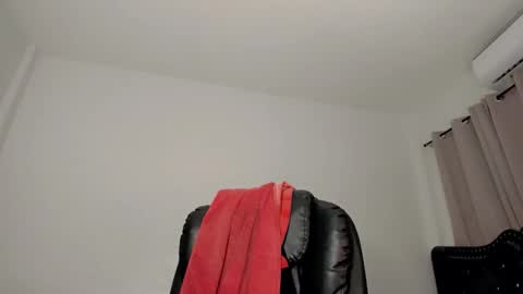 Luna online show from 05-15-26, 10:00